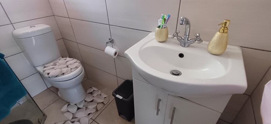 To Let 1 Bedroom Property for Rent in Hospitaalheuwel Free State